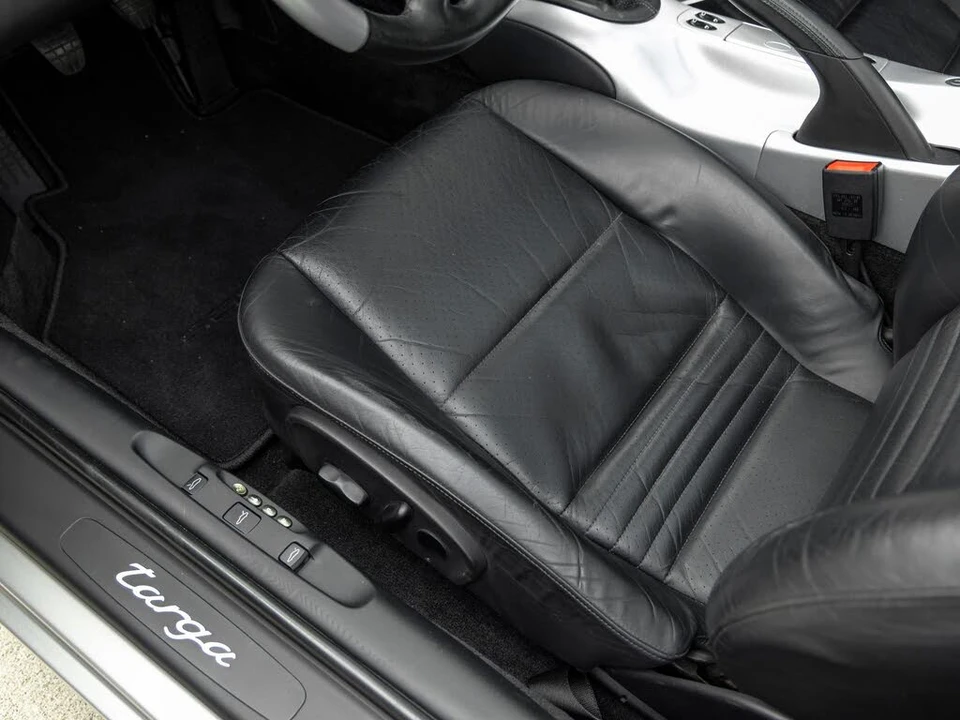 2003 Porsche 996 Carrera - Image 26 of 31