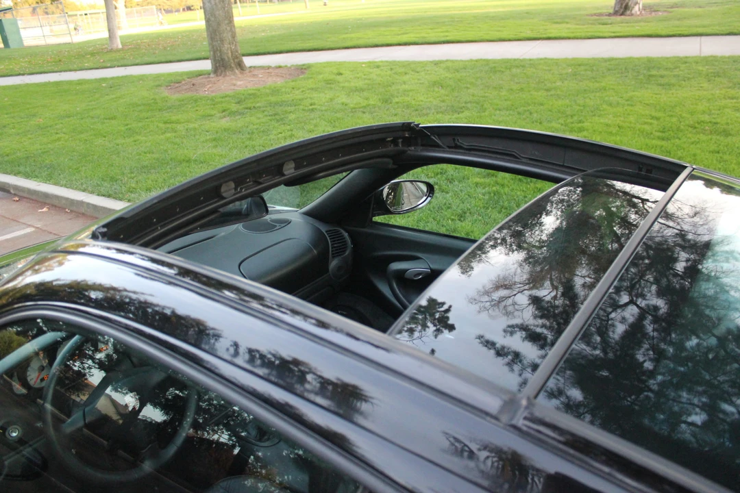 2003 Porsche 996 Carrera - Image 20 of 31