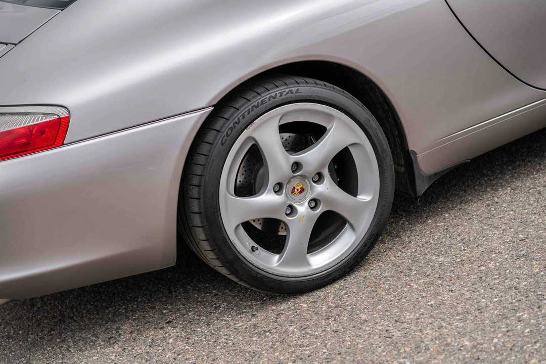 2003 Porsche 996 Carrera - Image 13 of 28