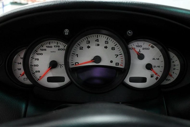 2003 Porsche 996 Carrera - Image 16 of 31