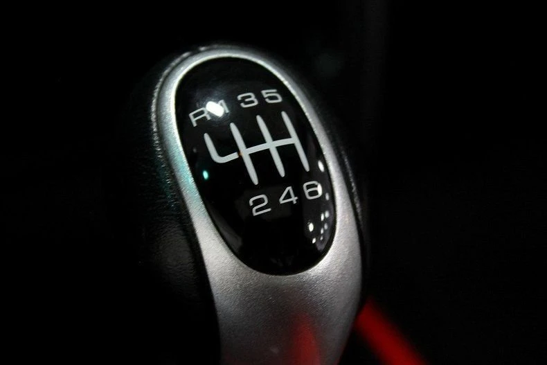 2003 Porsche 996 Carrera - Image 24 of 31