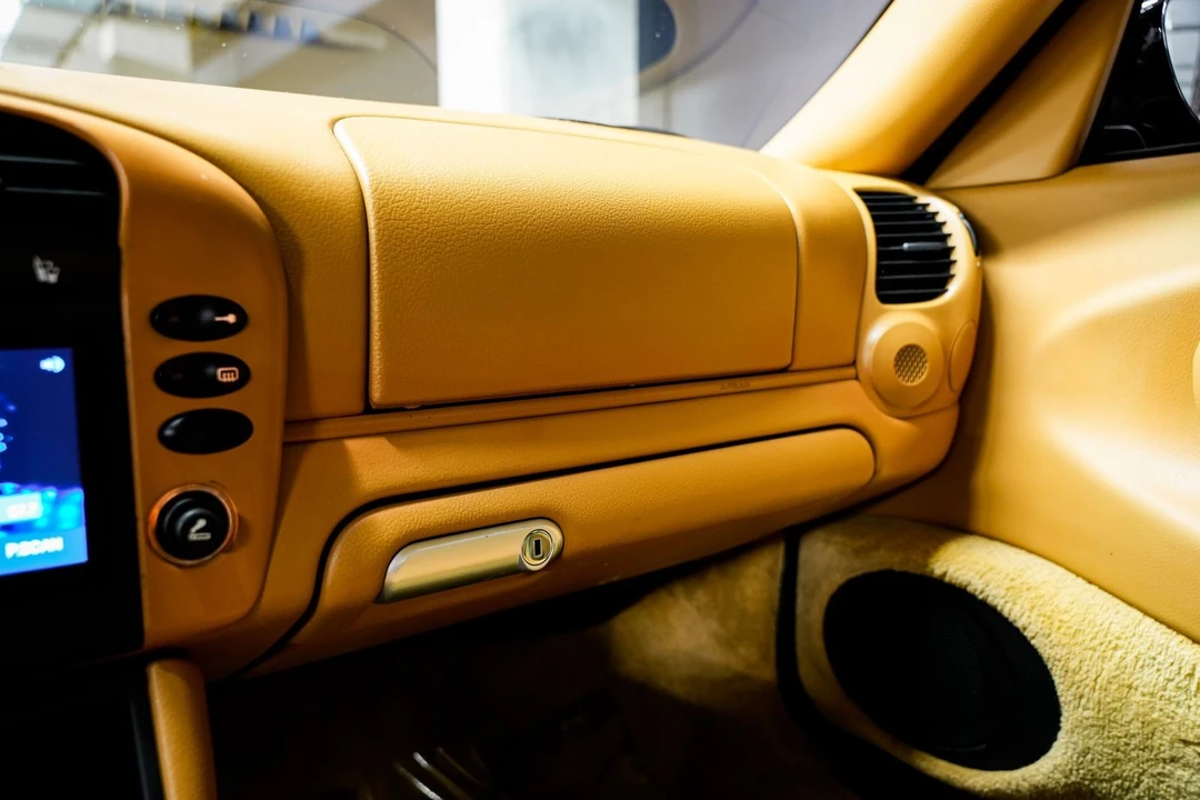 2003 Porsche 996 Carrera - Image 15 of 31