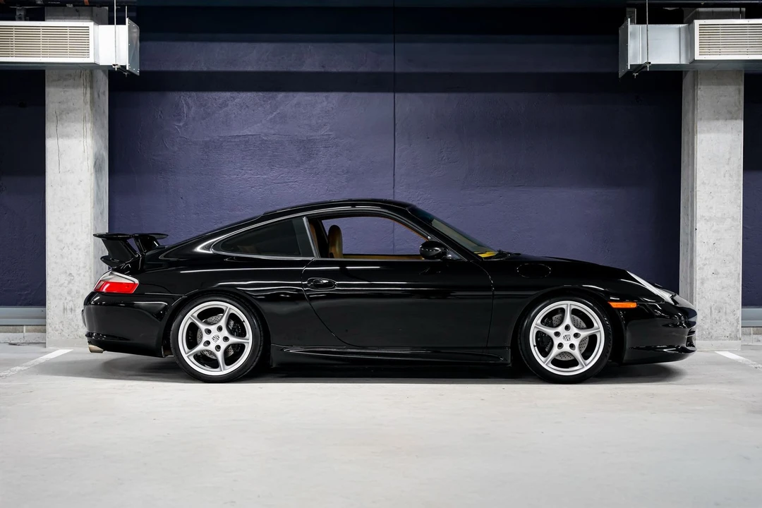 2003 Porsche 996 Carrera - Image 2 of 31