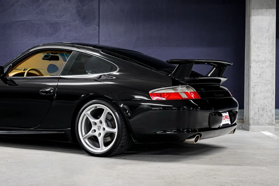 2003 Porsche 996 Carrera - Image 28 of 31