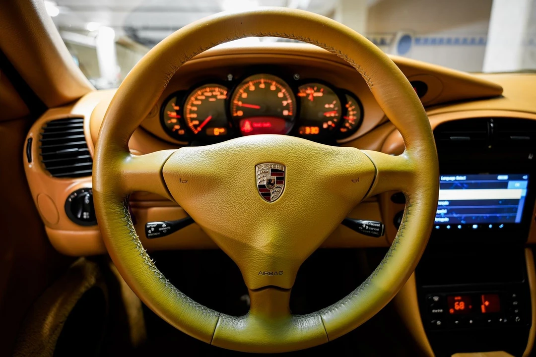 2003 Porsche 996 Carrera - Image 10 of 31