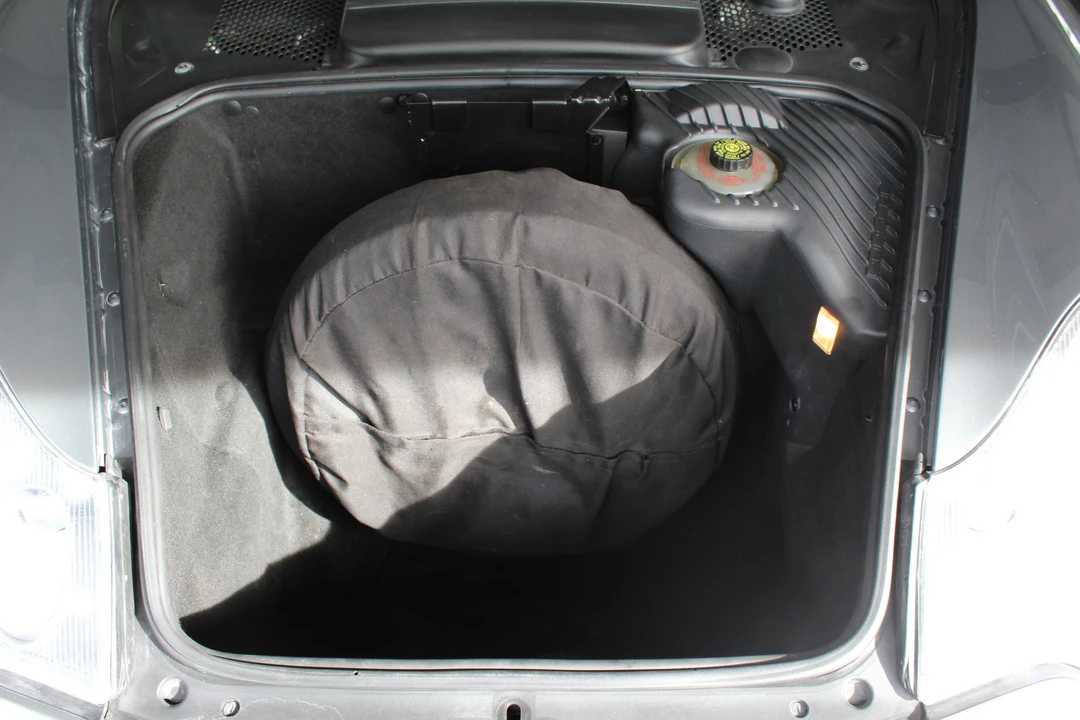2003 Porsche 996 Carrera - Image 19 of 31