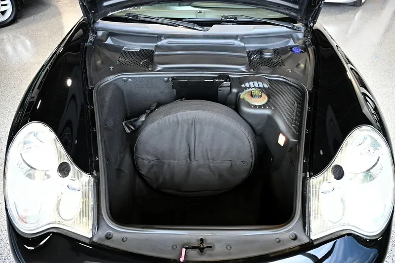 2003 Porsche 996 Carrera - Image 10 of 17