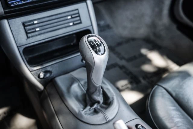 2003 Porsche 996 Carrera - Image 13 of 14