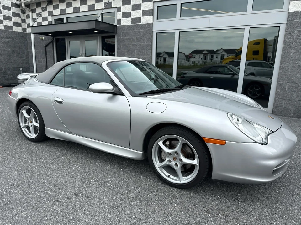 2003 Porsche 996 Carrera - Image 24 of 31