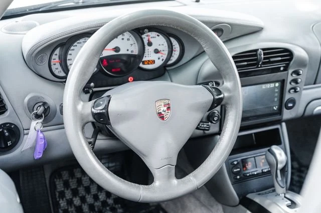 2003 Porsche 996 Carrera - Image 9 of 14