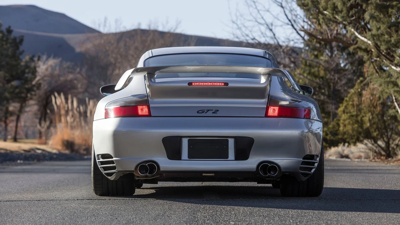 2003 Porsche 996 GT2 - Image 12 of 31