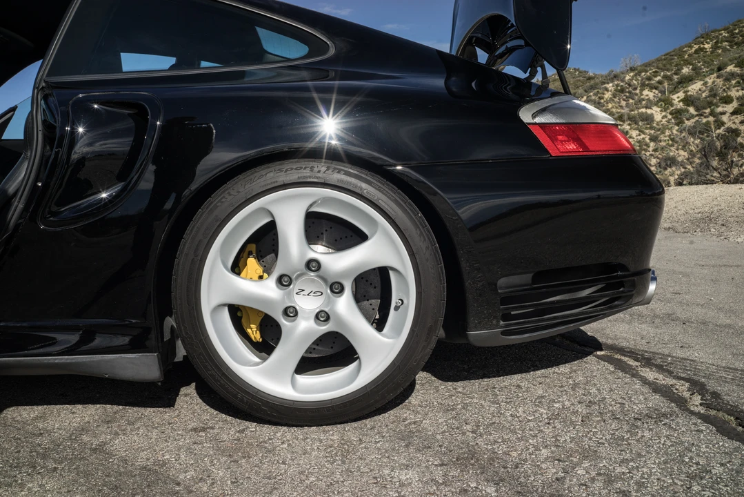 2003 Porsche 996 GT2 - Image 24 of 31