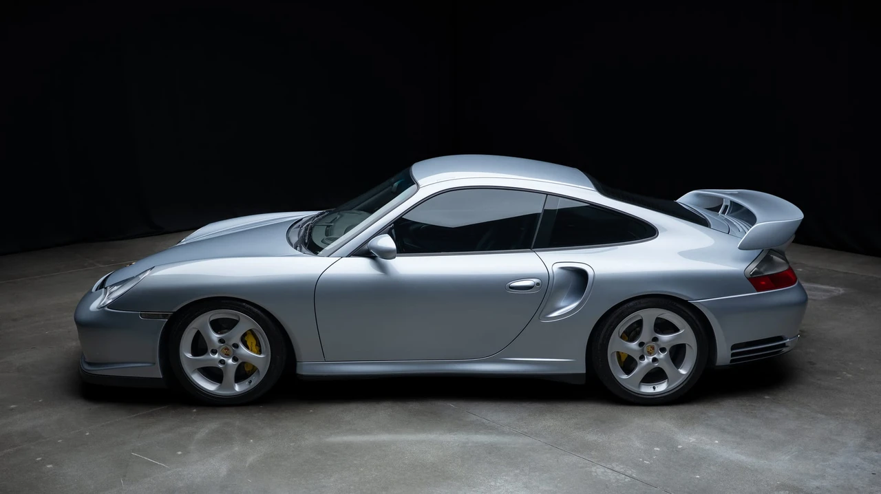 2003 Porsche 996 GT2 - Image 16 of 31
