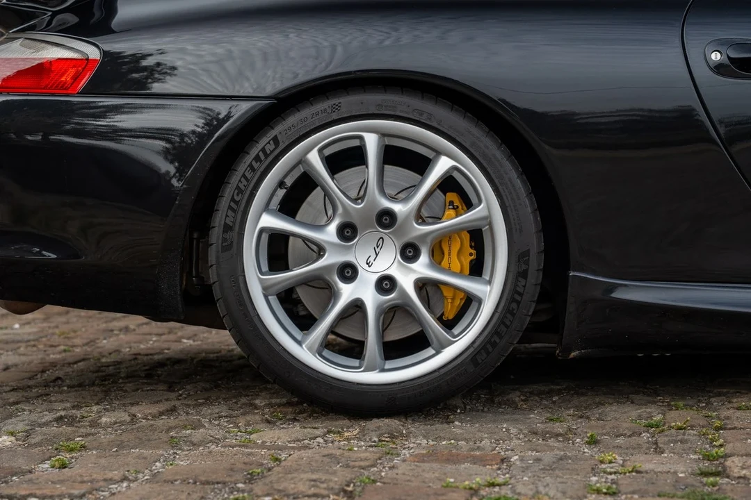 2003 Porsche 996 GT3 - Image 26 of 31