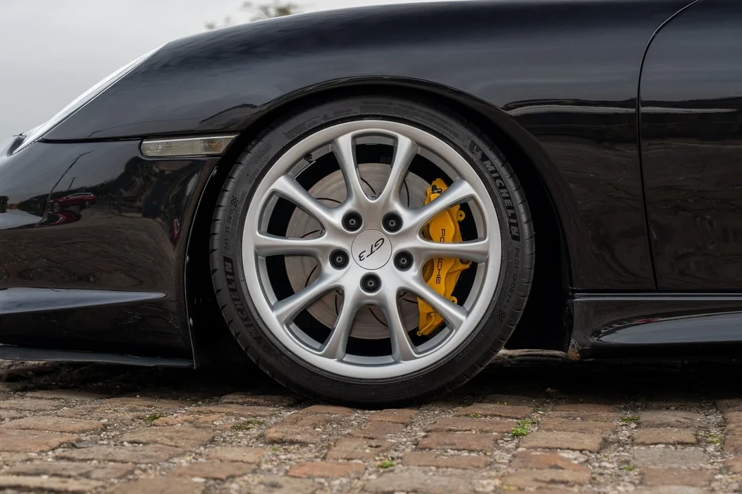 2003 Porsche 996 GT3 - Image 28 of 31