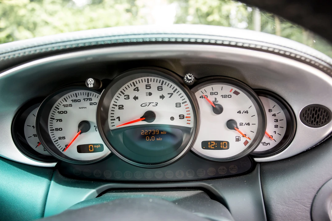 2003 Porsche 996 GT3 - Image 9 of 19