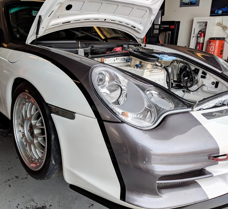 2003 Porsche 996 GT3 - Image 18 of 31