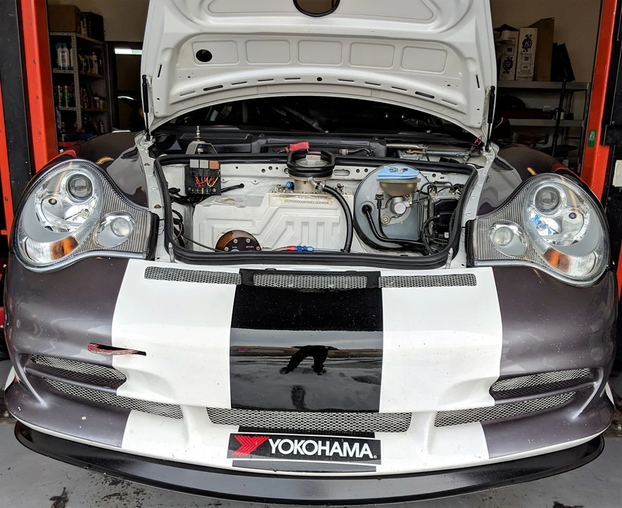 2003 Porsche 996 GT3 - Image 17 of 31