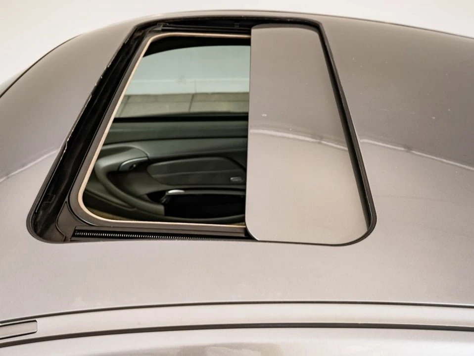2003 Porsche 996 Carrera - Image 16 of 20