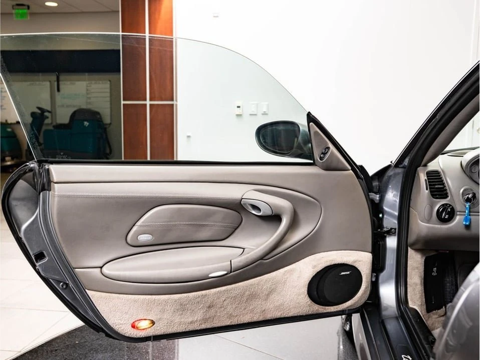 2003 Porsche 996 Carrera - Image 18 of 20