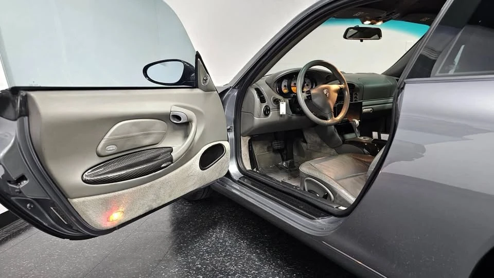 2003 Porsche 996 Carrera - Image 10 of 20