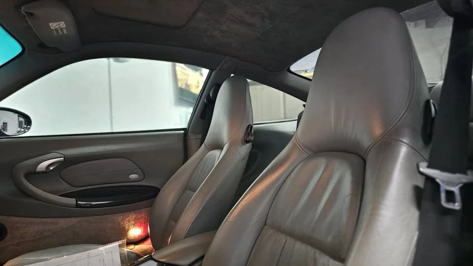 2003 Porsche 996 Carrera - Image 13 of 20