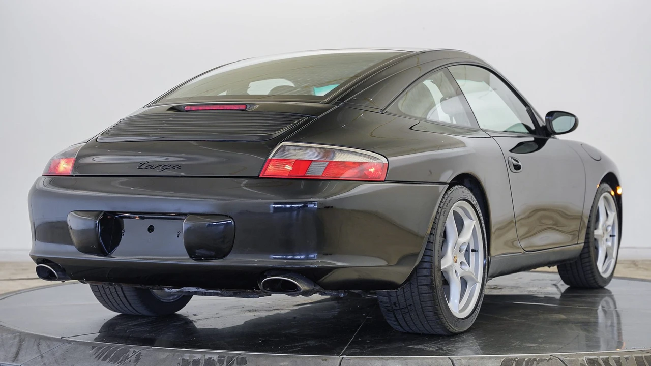 2003 Porsche 996 Carrera - Image 5 of 31