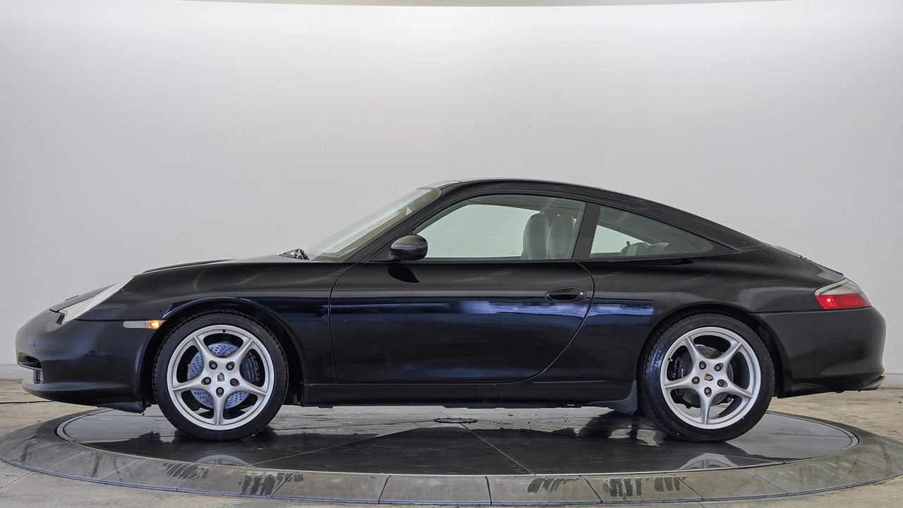 2003 Porsche 996 Carrera - Image 2 of 31