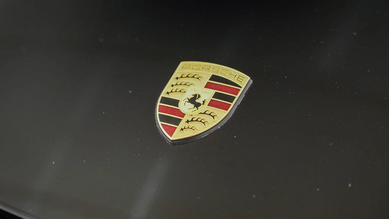 2003 Porsche 996 Carrera - Image 10 of 31