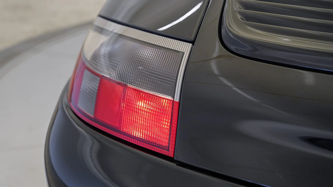 2003 Porsche 996 Carrera - Image 21 of 31