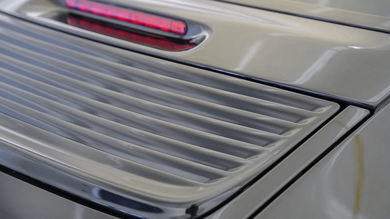 2003 Porsche 996 Carrera - Image 25 of 31