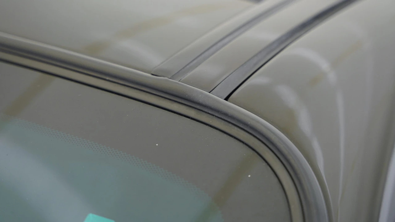 2003 Porsche 996 Carrera - Image 14 of 31