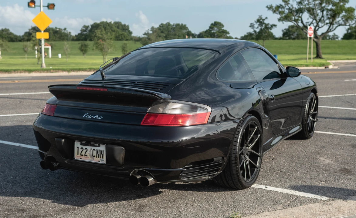 2003 Porsche 996 Turbo - Image 10 of 31