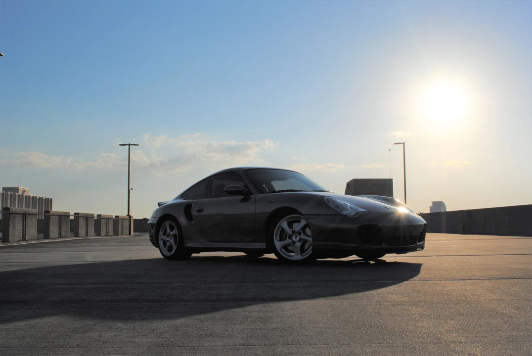 2003 Porsche 996 Turbo - Image 16 of 31