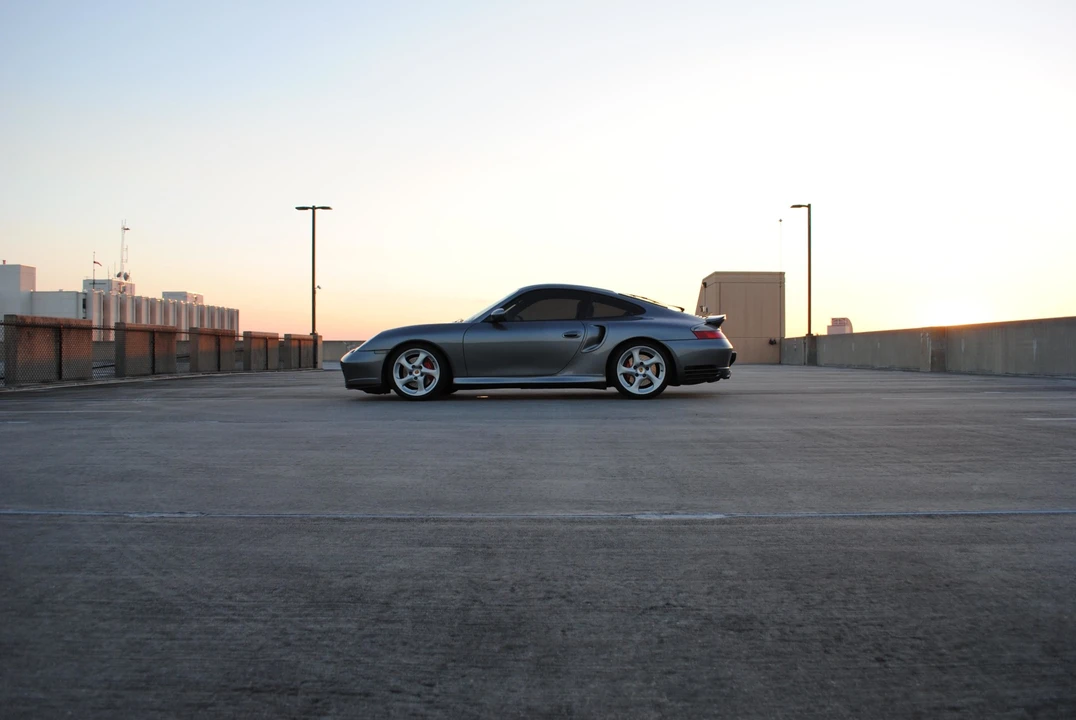 2003 Porsche 996 Turbo - Image 5 of 31