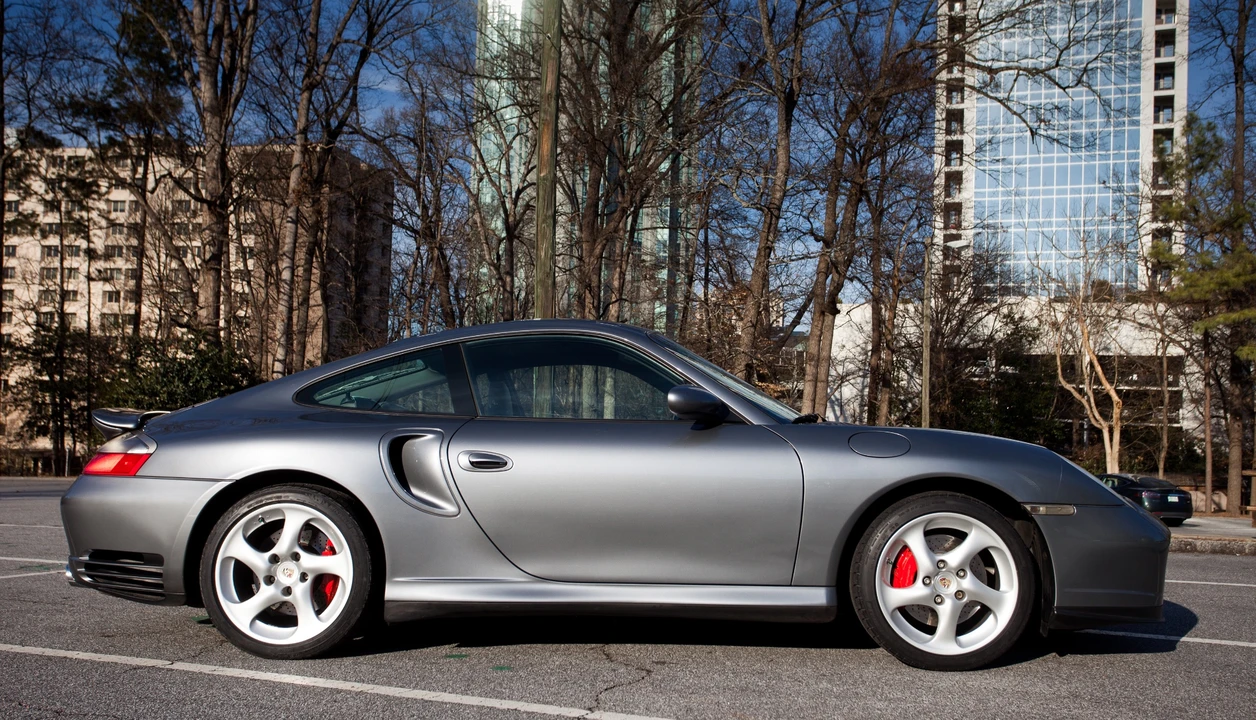 2003 Porsche 996 Turbo - Image 25 of 31