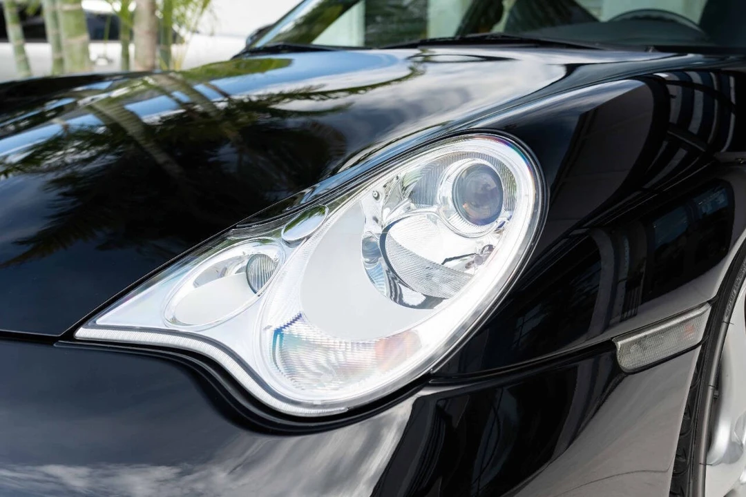 2003 Porsche 996 Turbo - Image 25 of 31