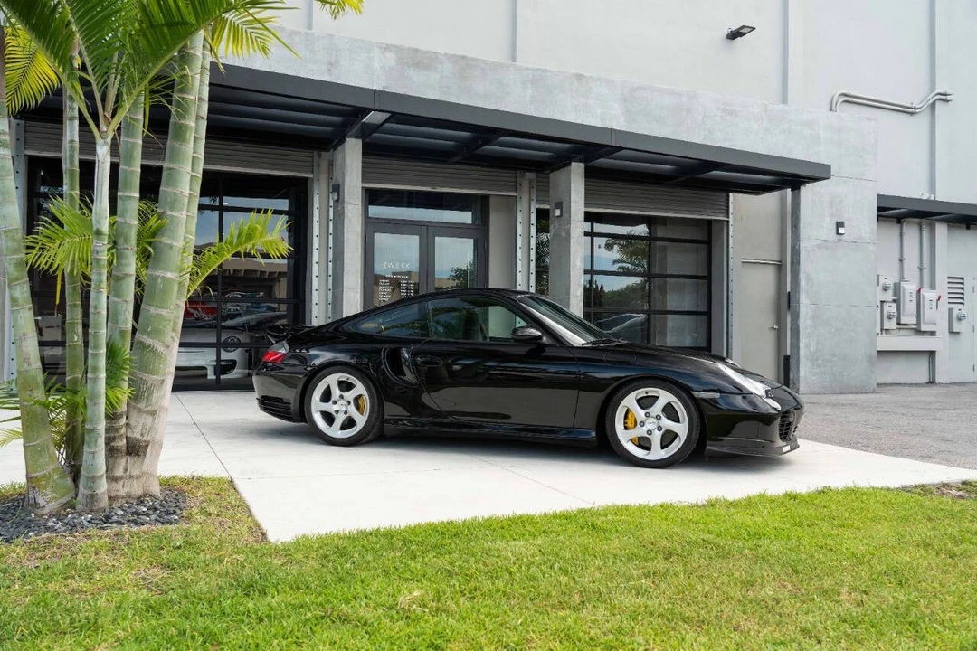 2003 Porsche 996 Turbo - Image 13 of 31