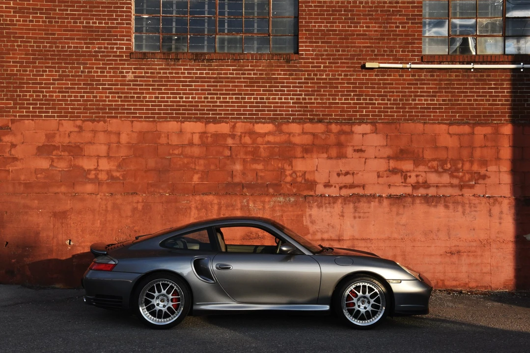 2003 Porsche 996 Turbo - Image 30 of 31
