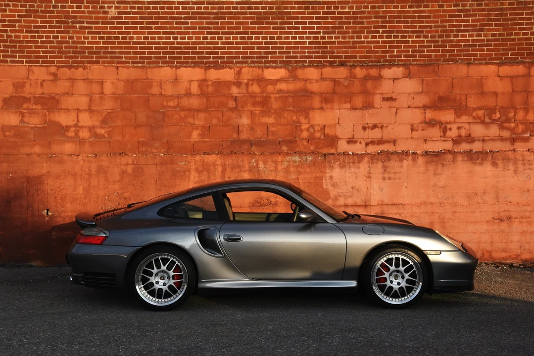 2003 Porsche 996 Turbo - Image 29 of 31