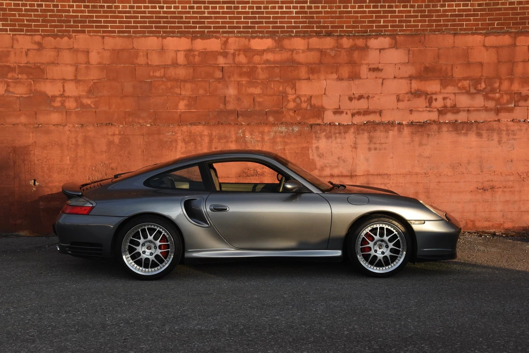 2003 Porsche 996 Turbo - Image 28 of 31