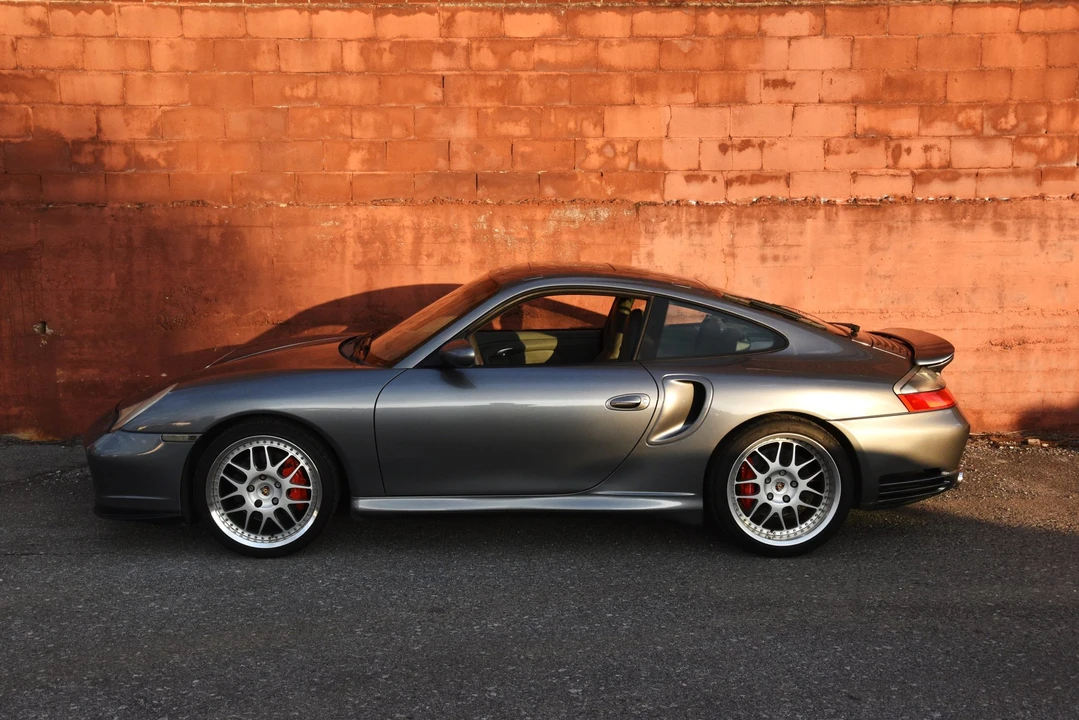 2003 Porsche 996 Turbo - Image 11 of 31