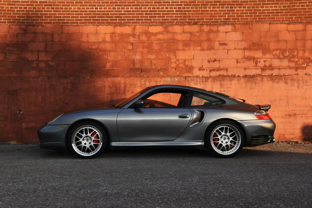 2003 Porsche 996 Turbo - Image 10 of 31