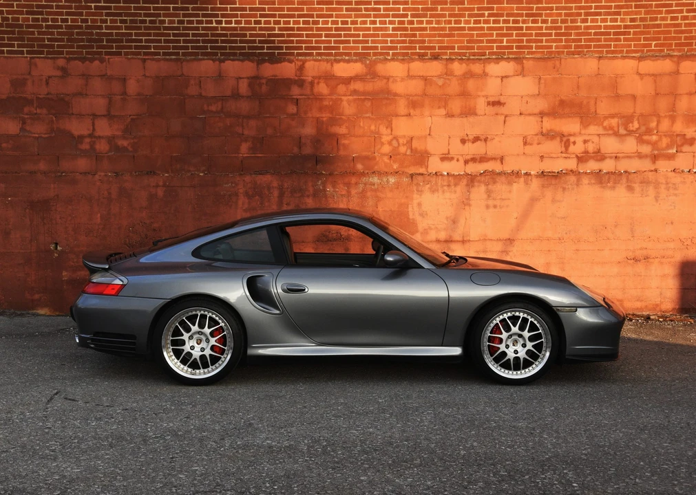 2003 Porsche 996 Turbo - Image 27 of 31