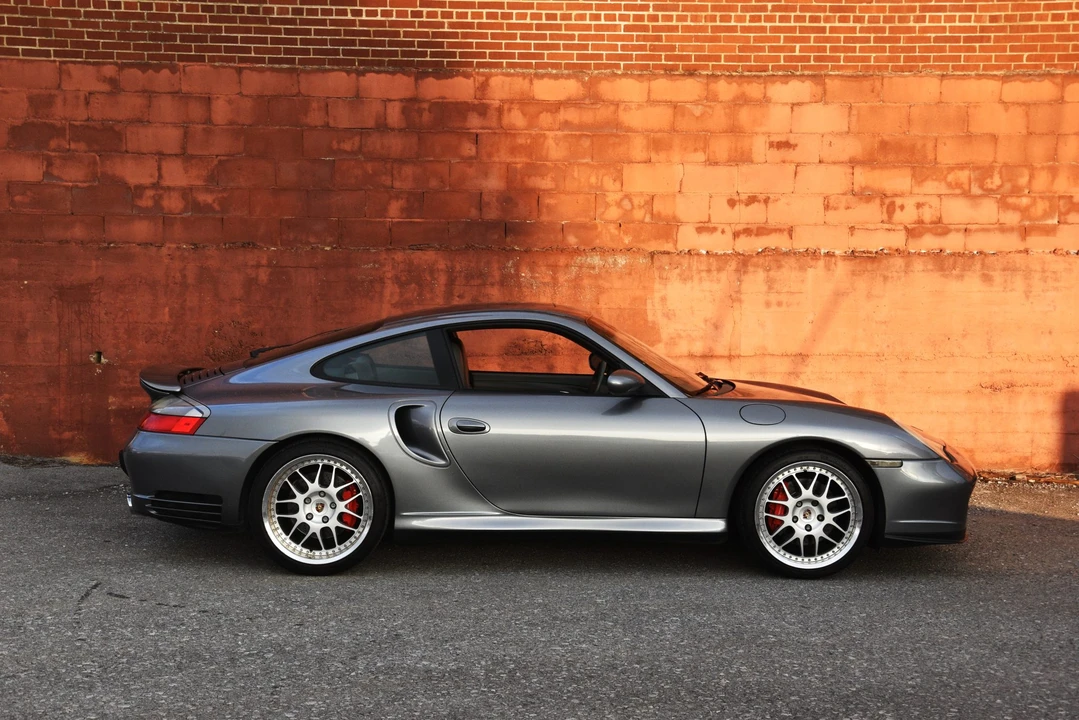 2003 Porsche 996 Turbo - Image 26 of 31