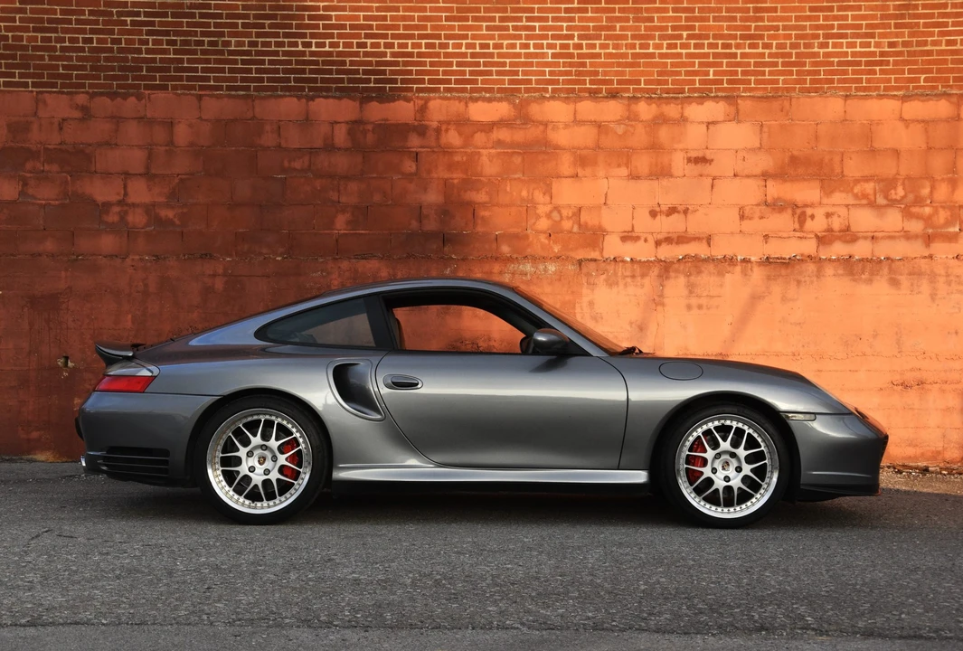 2003 Porsche 996 Turbo - Image 25 of 31