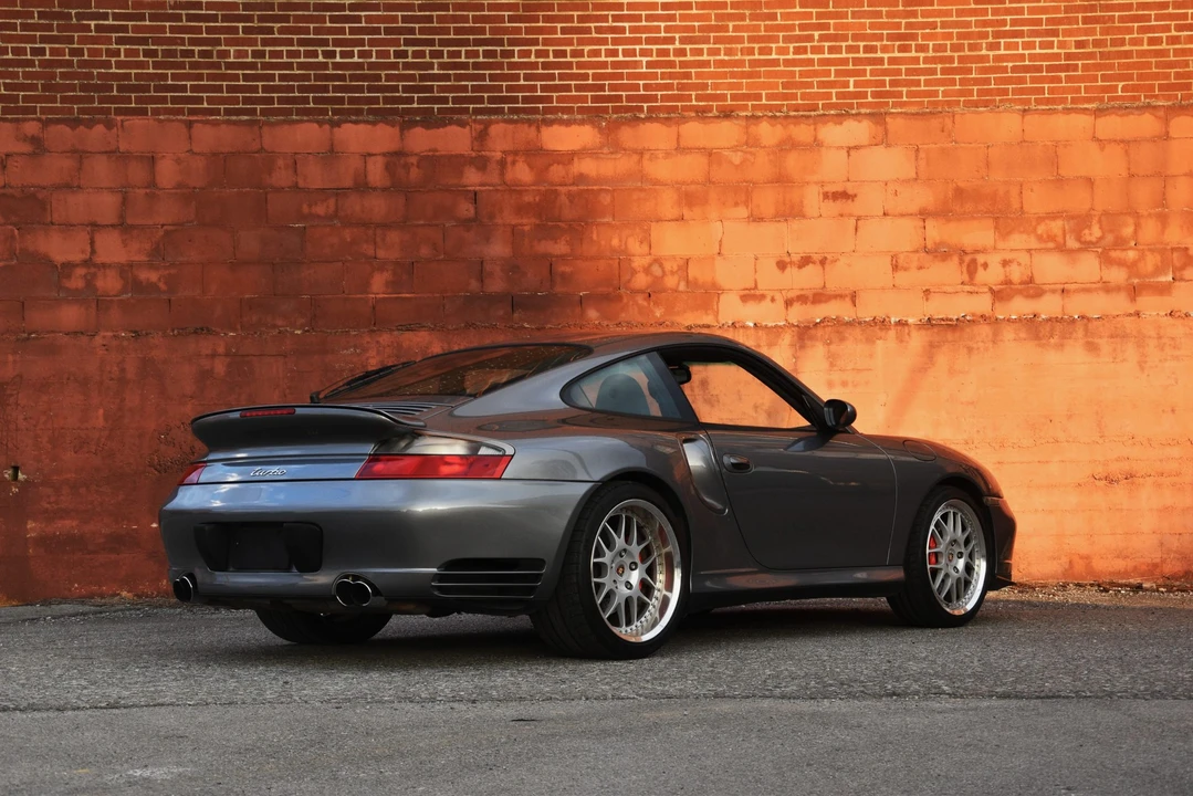 2003 Porsche 996 Turbo - Image 19 of 31
