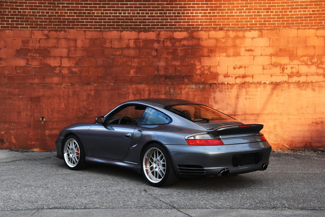 2003 Porsche 996 Turbo - Image 15 of 31