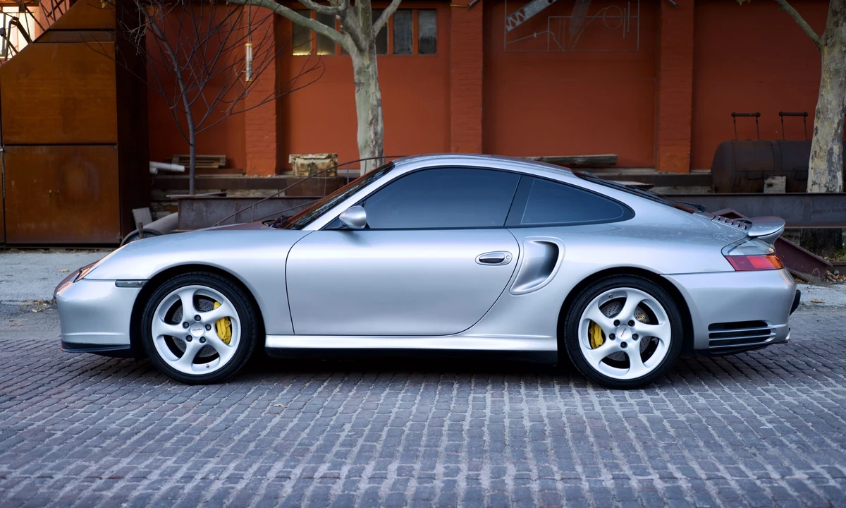 2003 Porsche 996 Turbo - Image 9 of 31