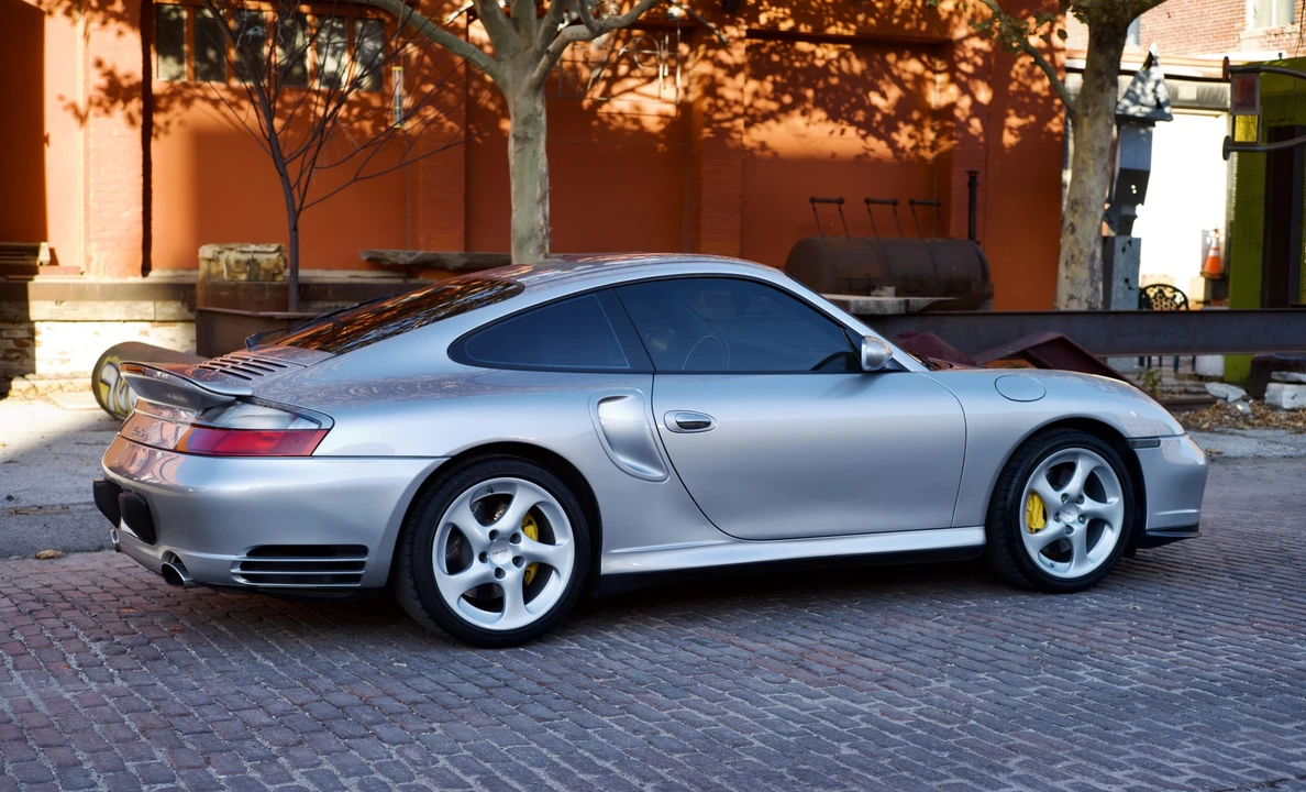 2003 Porsche 996 Turbo - Image 29 of 31